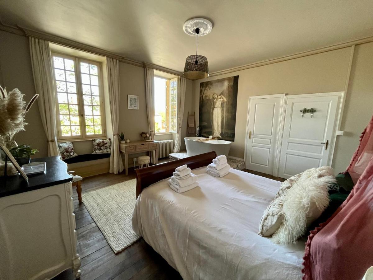Maison De Mags & Mags Bed and Breakfast Lanouaille Esterno foto