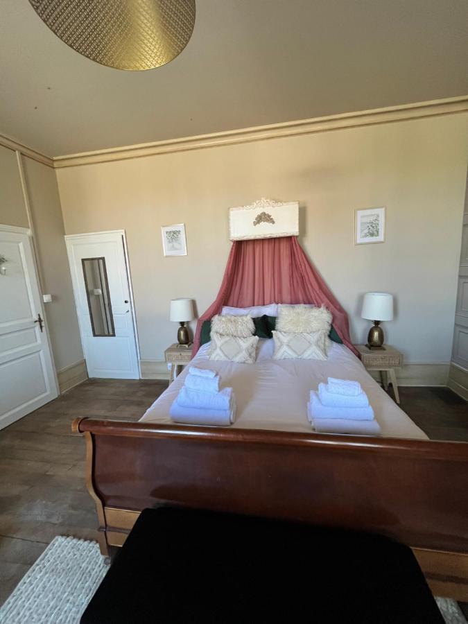 Maison De Mags & Mags Bed and Breakfast Lanouaille Esterno foto